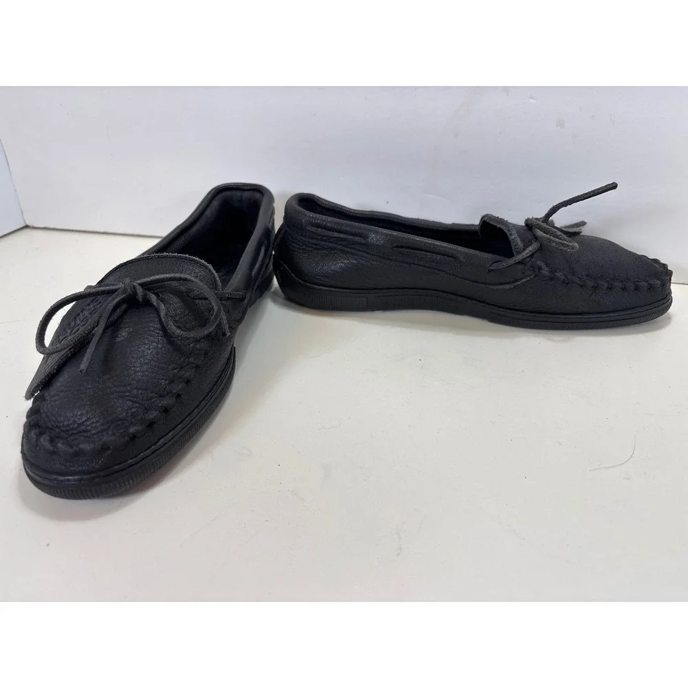 Minnetonka Moosehide Classic Moccasins Black Leather Loafers Men 8.5 US